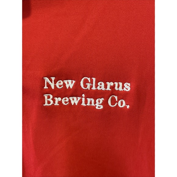 New Glarus Brewing Co Men's Under Armour Red Shirt Medium UA Tech Golf Polo Sz M - Picture 5 of 8
